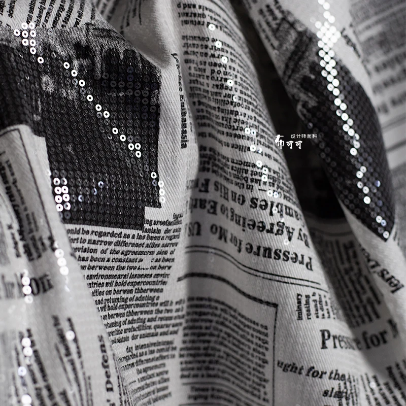 English Graffiti Newspaper Den - đánh giá và giá Sewing Tweed Fabric